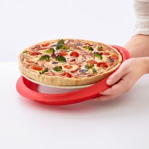 Quiche Pan ø 28 cm with ceramic plate Bake and remove your quiches from the mould with no hassle.