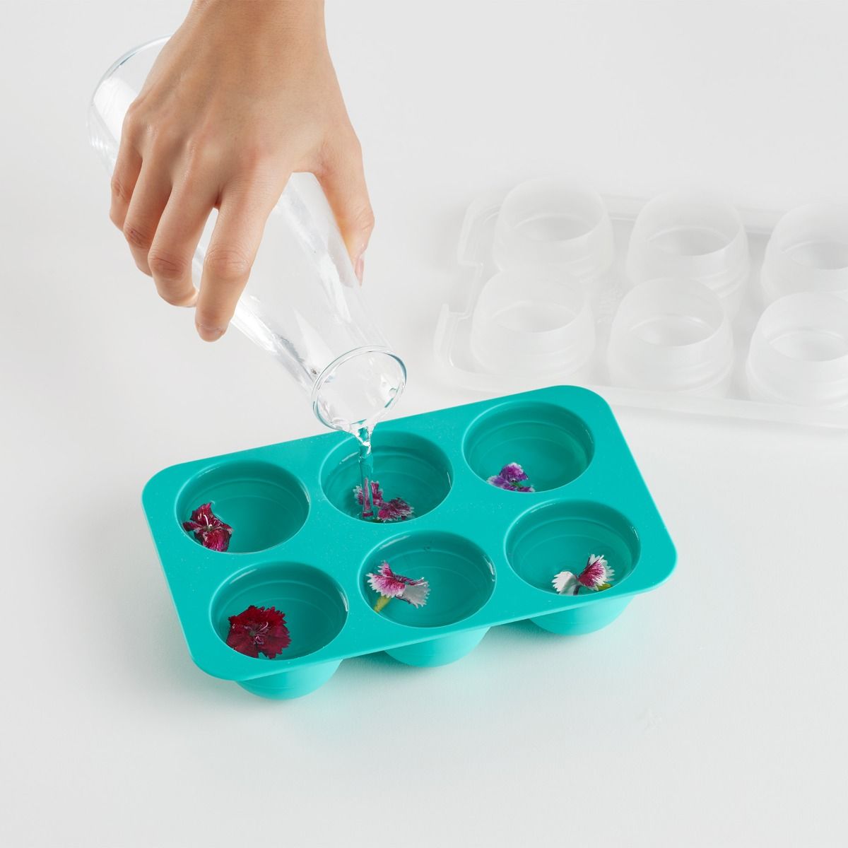 XL Sphere Ice Cube Tray Long-lasting coolness for your drinks!