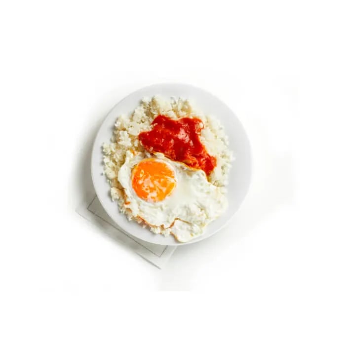 Cauliflower rice with tomato sauce and egg