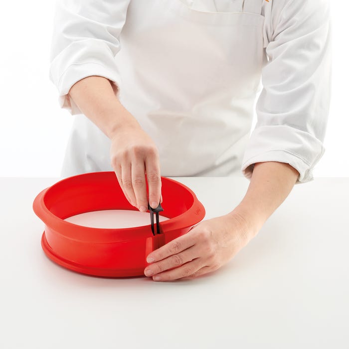  Lekue Molde desmontable de 9 pulgadas con placa de cerámica,  color rojo : Hogar y Cocina