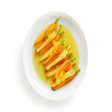 Carrots with tangerine juice and cardamom